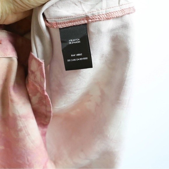 Torrid pink tie-dye button-down shirt shortsleeve Coachella festival plus size 1 - Picture 4 of 6